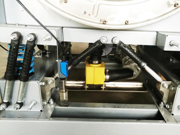 该机是洗涤、烘干棉、毛、麻、化纤等衣物织品的理想设备